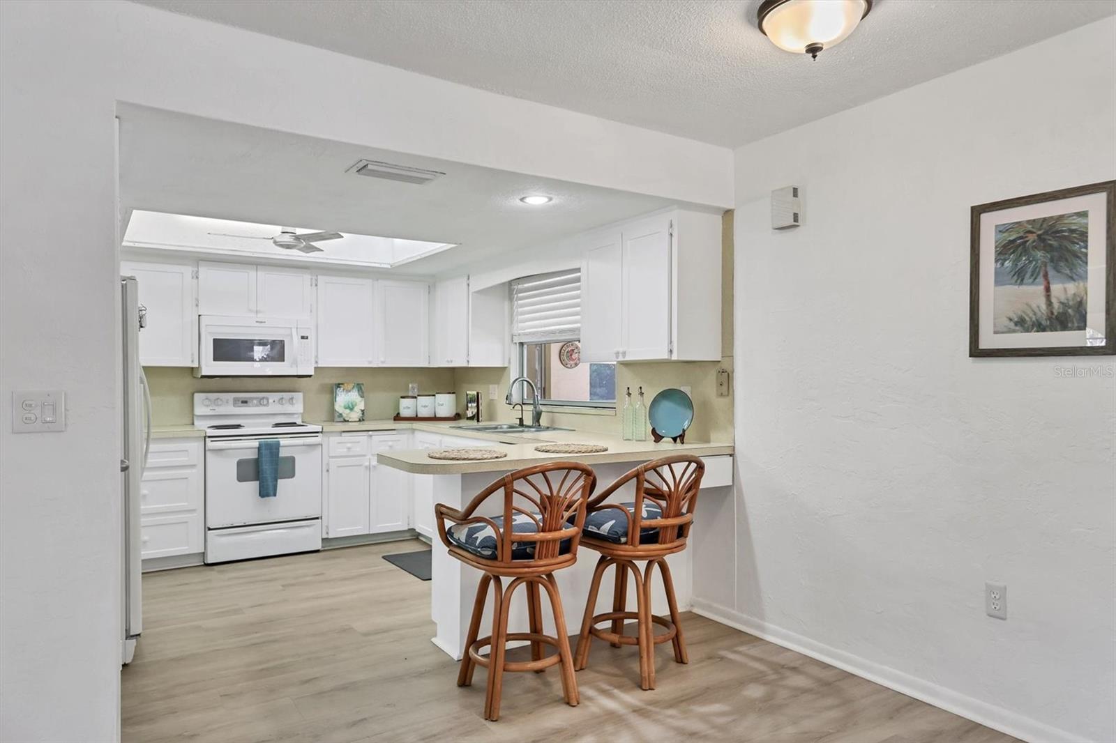 Image 14 of 47 For 7232 Willow Street