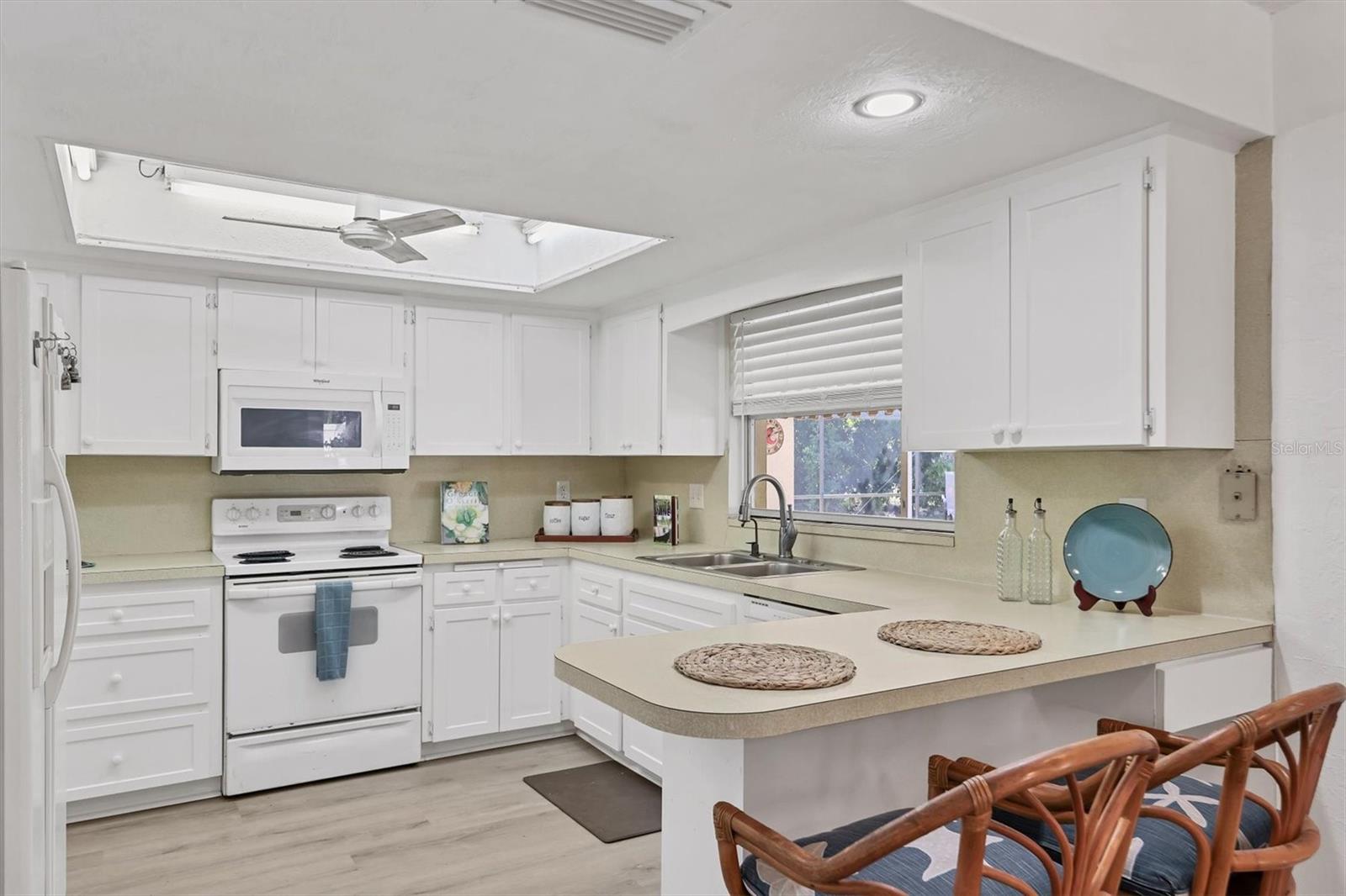 Image 15 of 47 For 7232 Willow Street