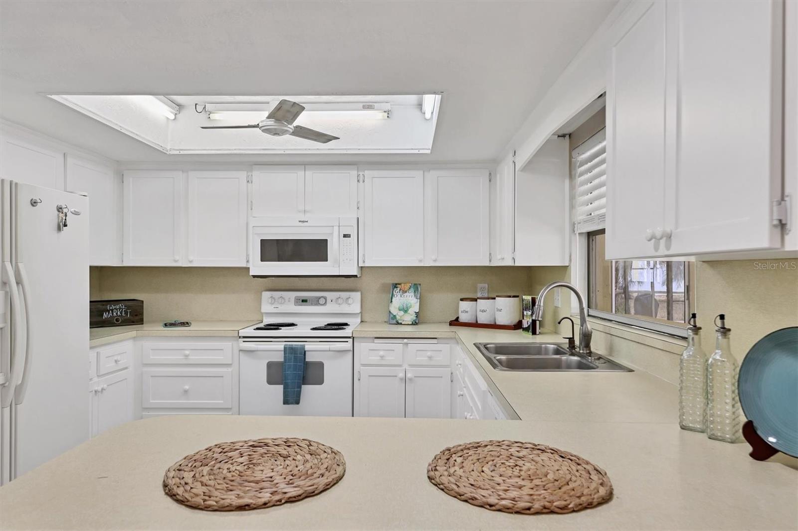 Image 16 of 47 For 7232 Willow Street