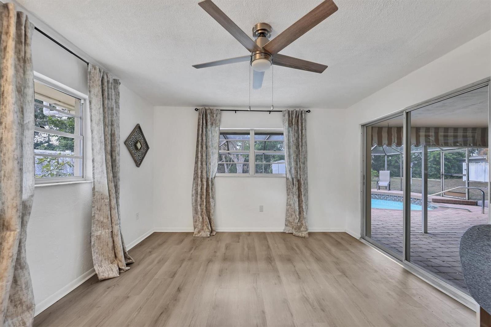 Image 21 of 47 For 7232 Willow Street