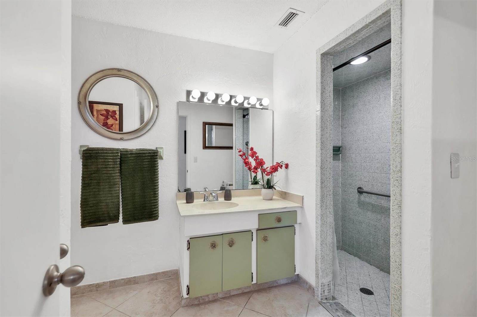 Image 24 of 47 For 7232 Willow Street