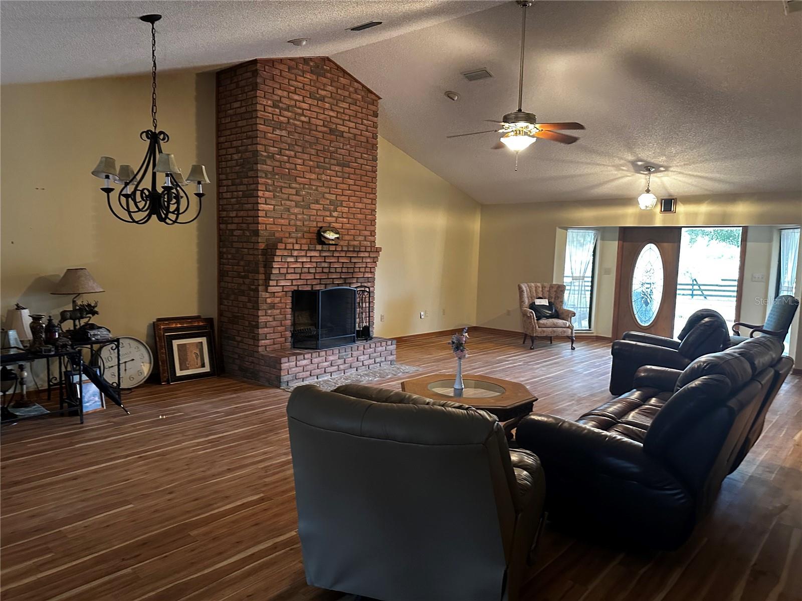 Image 18 of 35 For 590 63rd Street