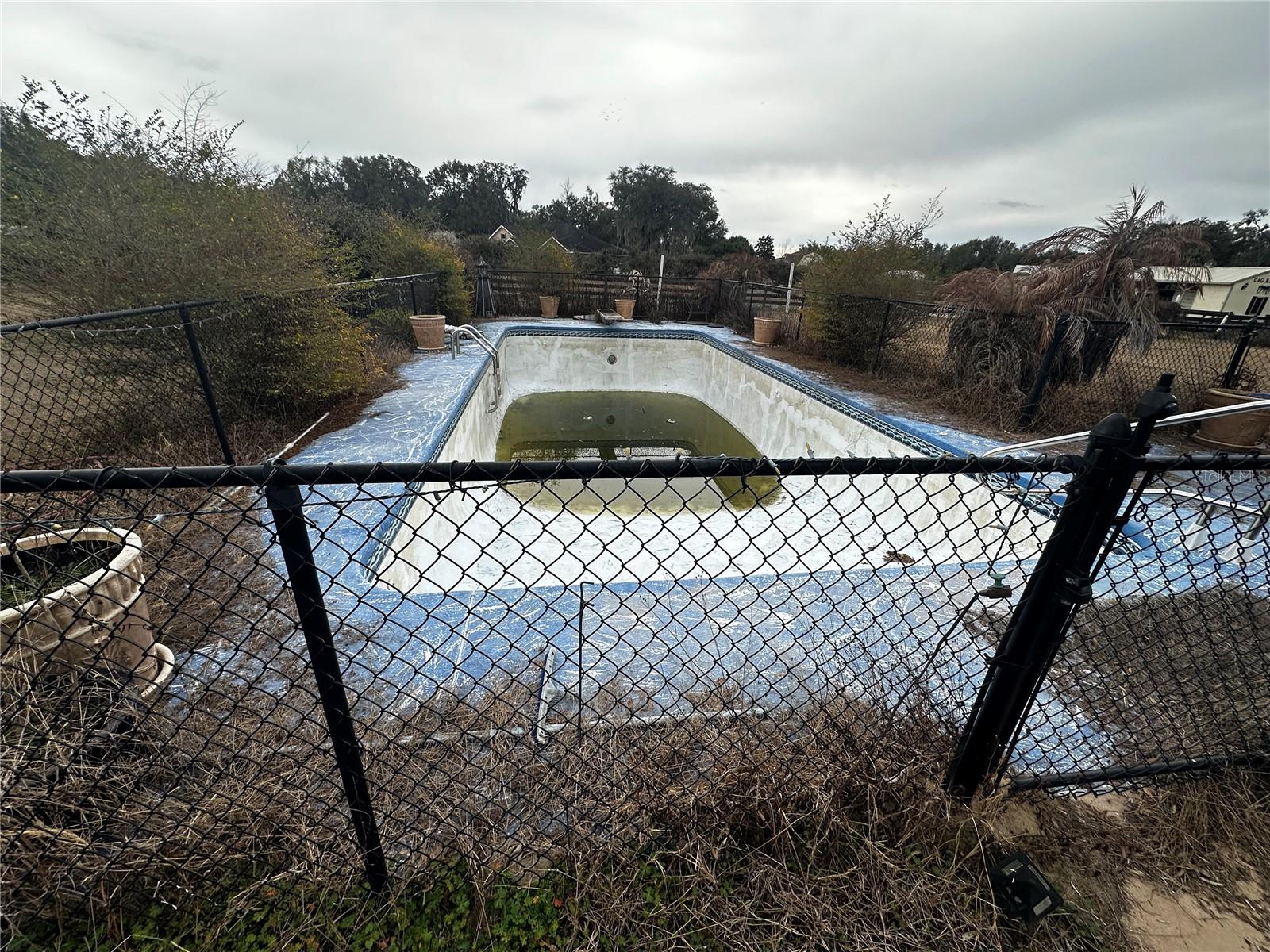 Image 6 of 35 For 590 63rd Street