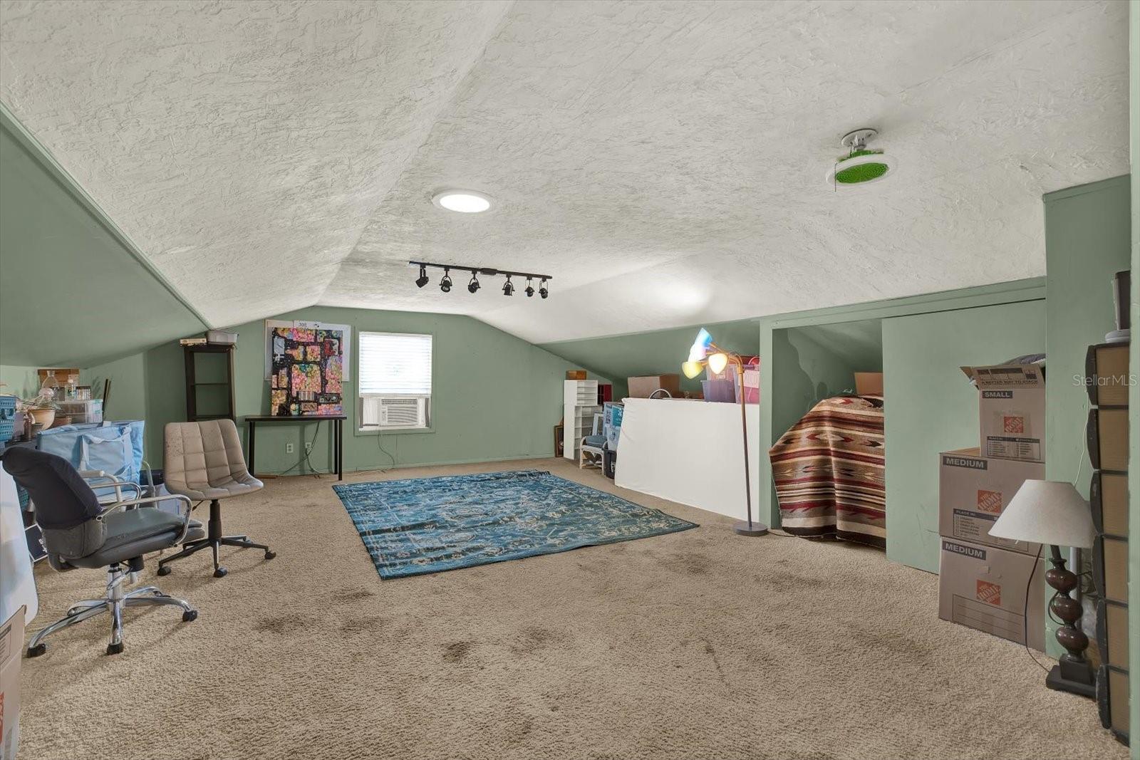 Image 22 of 49 For 911 29th Street N