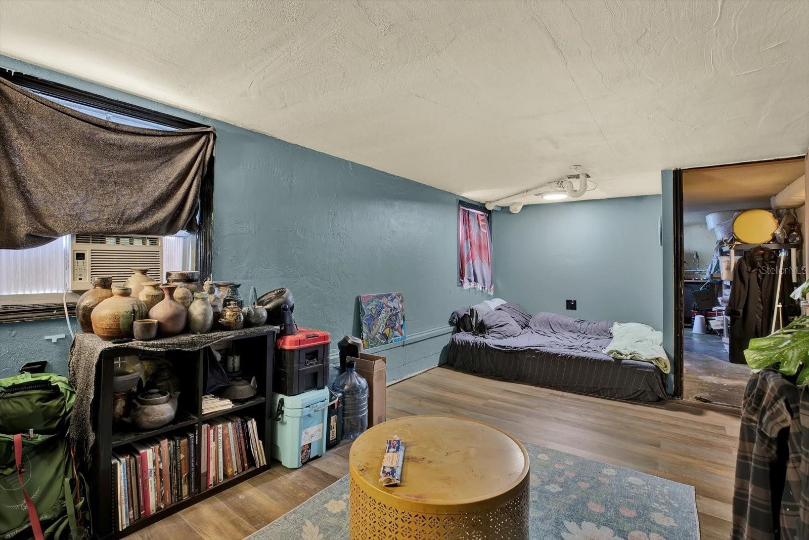 Image 24 of 49 For 911 29th Street N