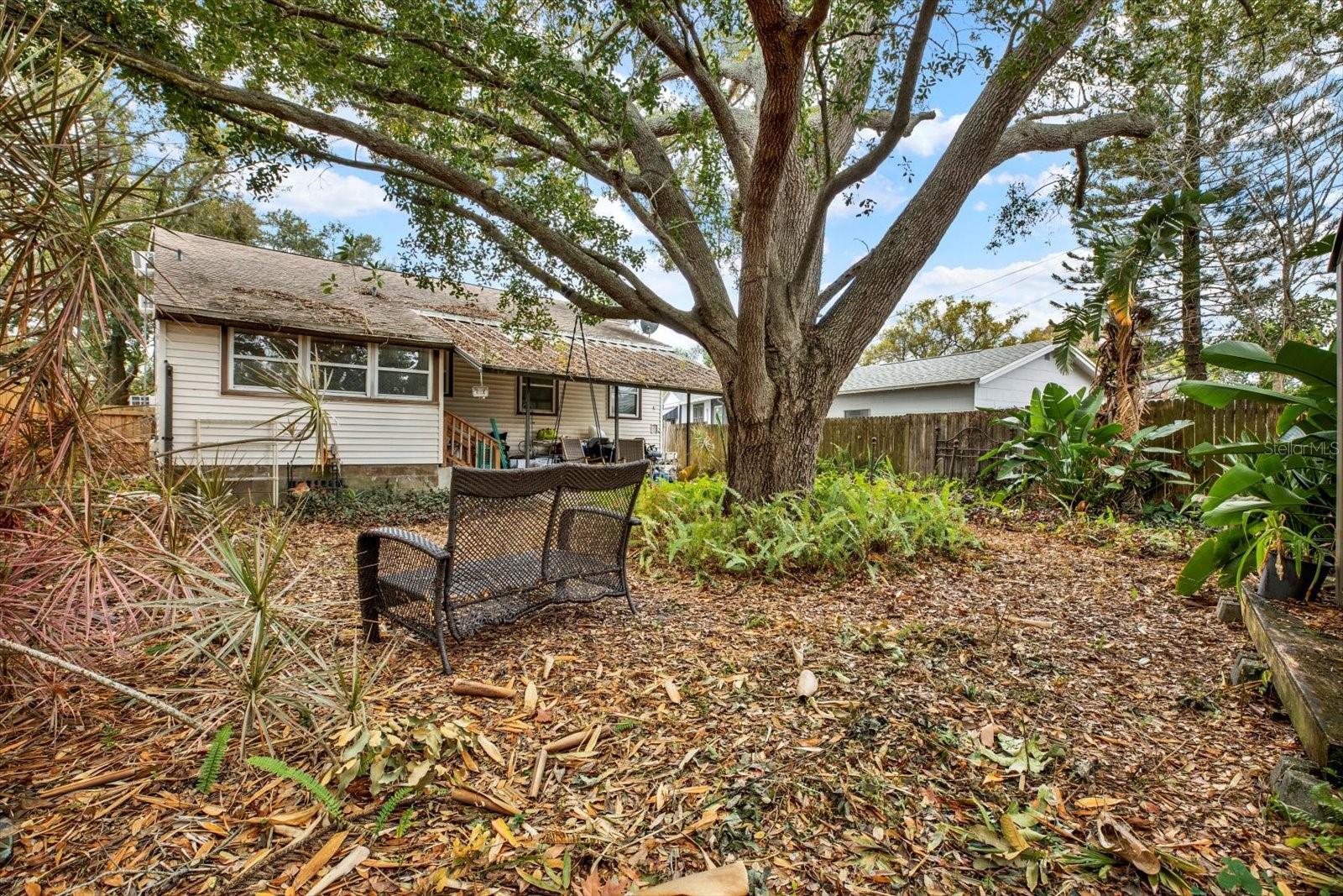 Image 28 of 49 For 911 29th Street N