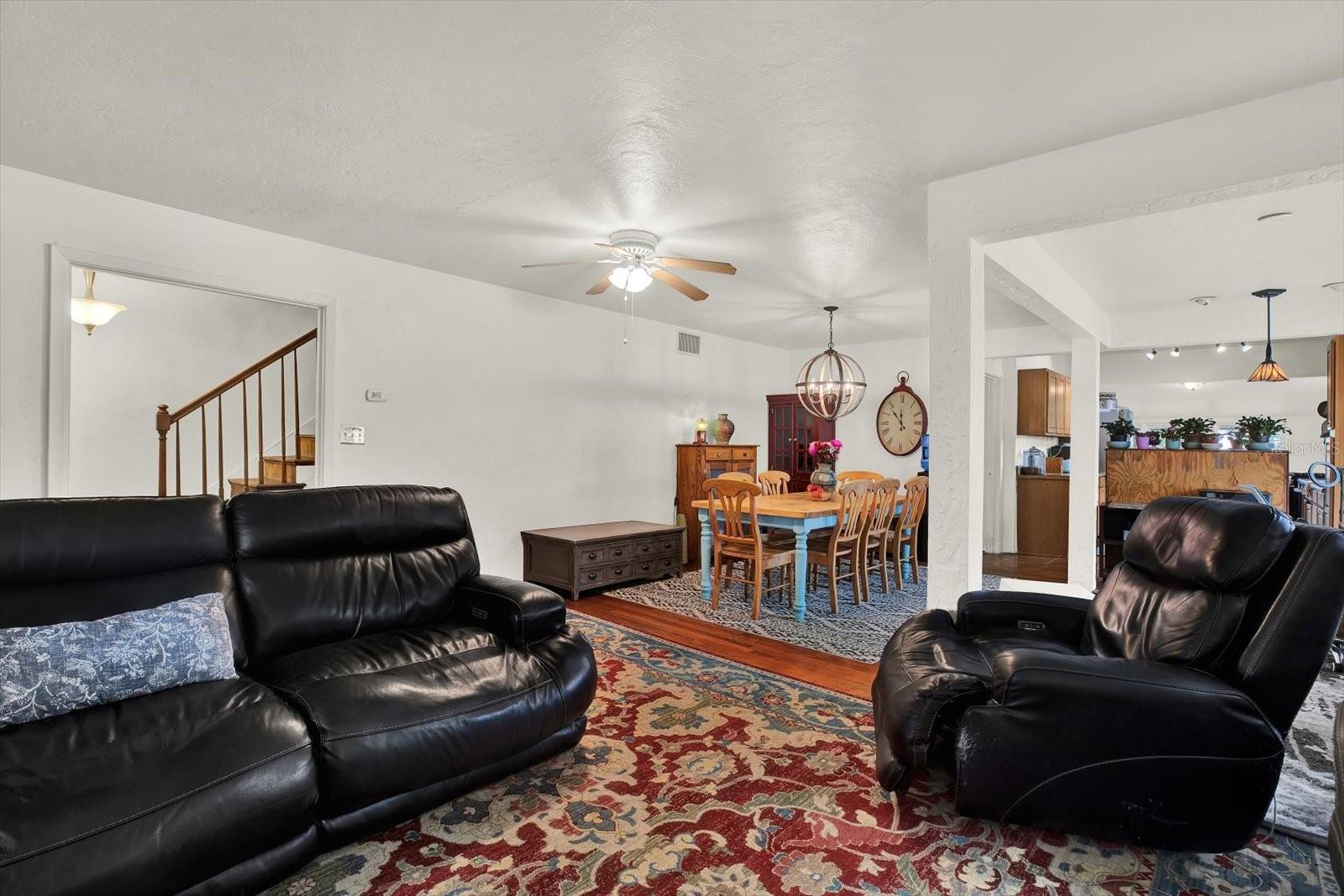 Image 5 of 49 For 911 29th Street N