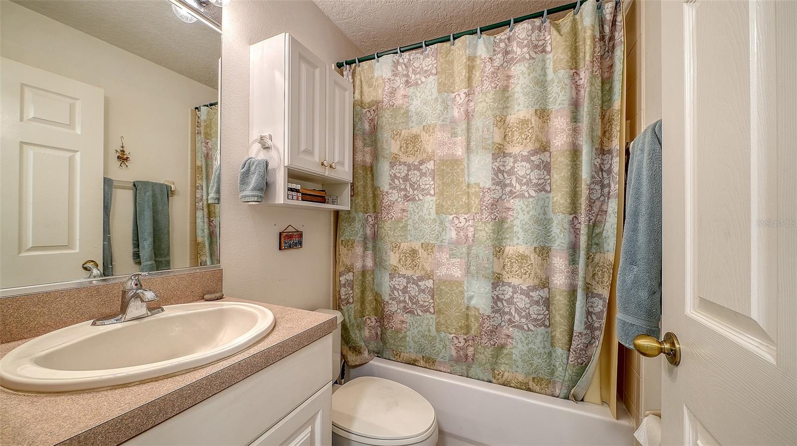 Image 25 of 70 For 4205 Castlebridge Lane 1112