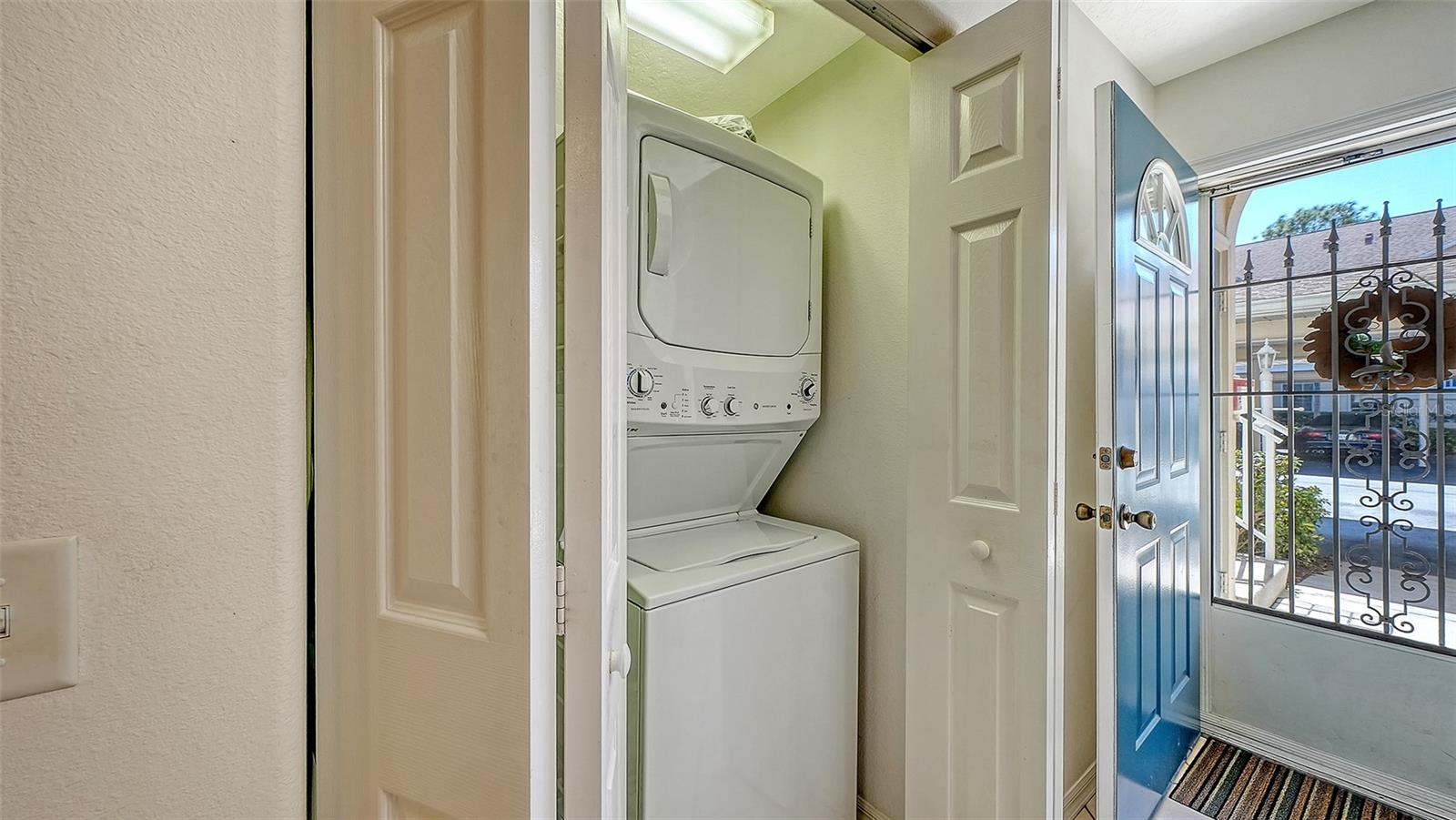 Image 26 of 70 For 4205 Castlebridge Lane 1112