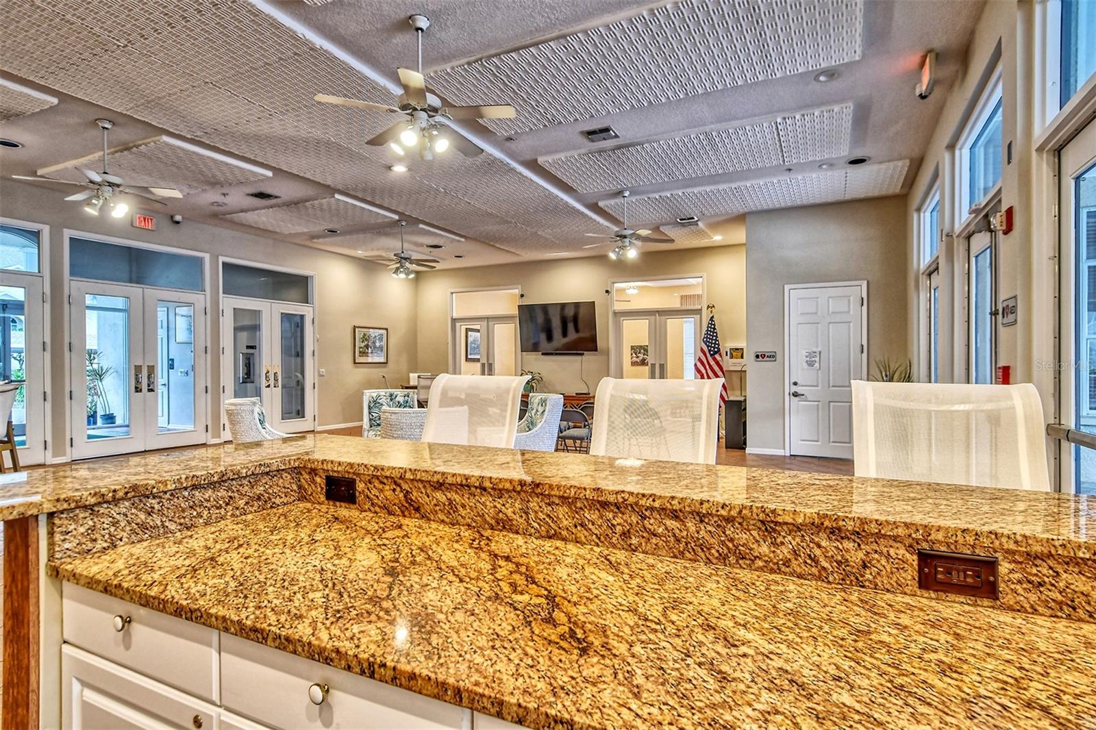 Image 36 of 70 For 4205 Castlebridge Lane 1112