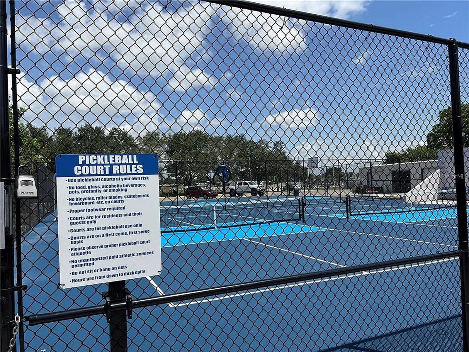 Image 22 of 29 For 6111 Dartmouth Drive