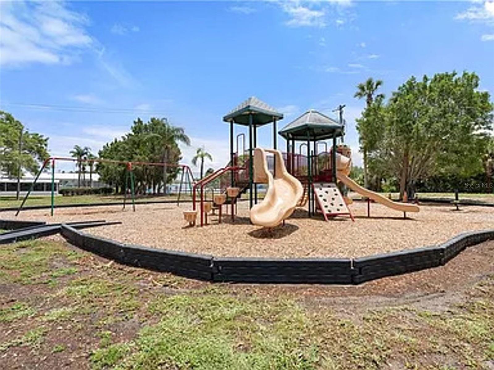 Image 23 of 29 For 6111 Dartmouth Drive