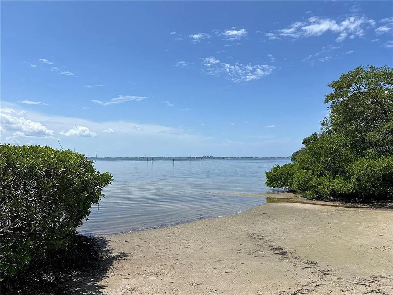 Image 24 of 29 For 6111 Dartmouth Drive