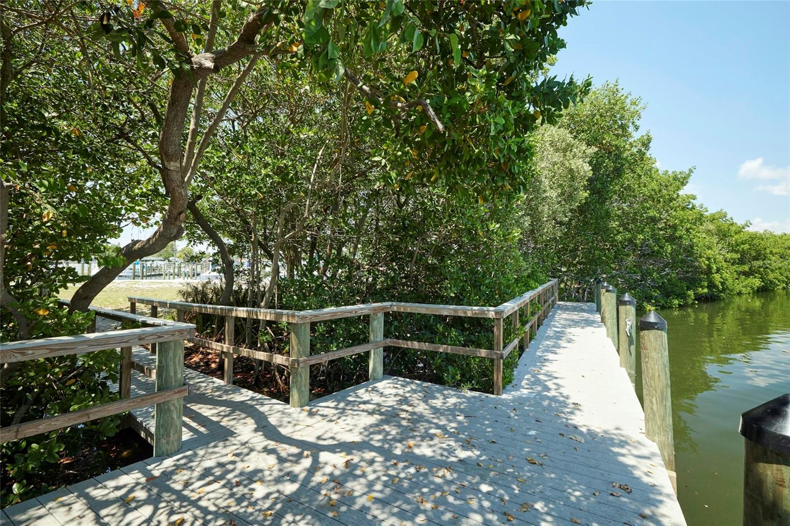 Image 25 of 29 For 6111 Dartmouth Drive