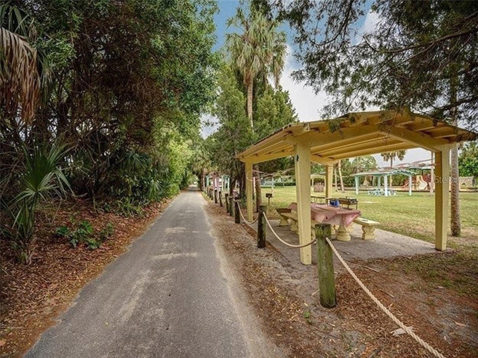 Image 26 of 29 For 6111 Dartmouth Drive