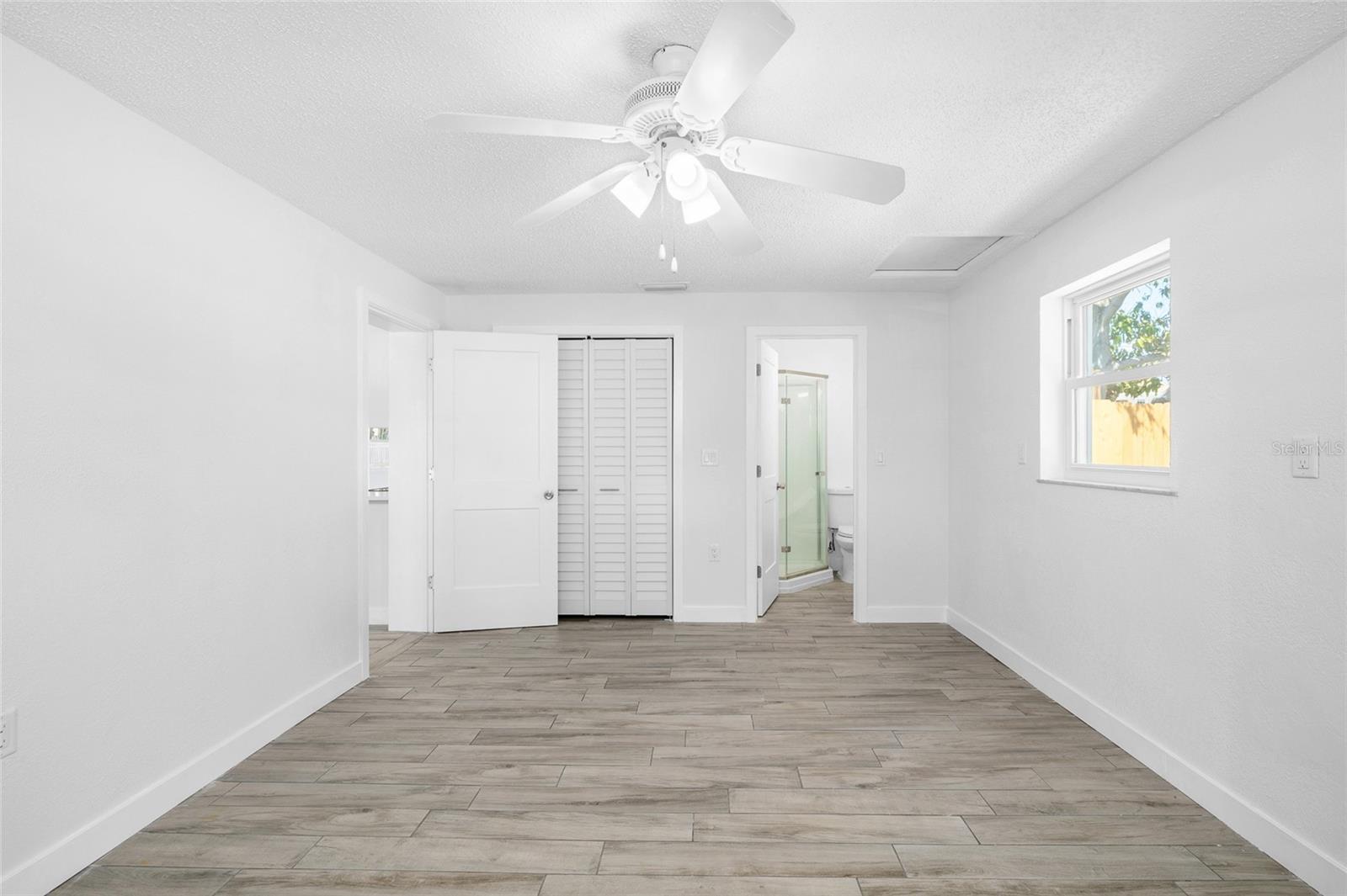 Image 14 of 33 For 1827 Nevada Avenue Ne