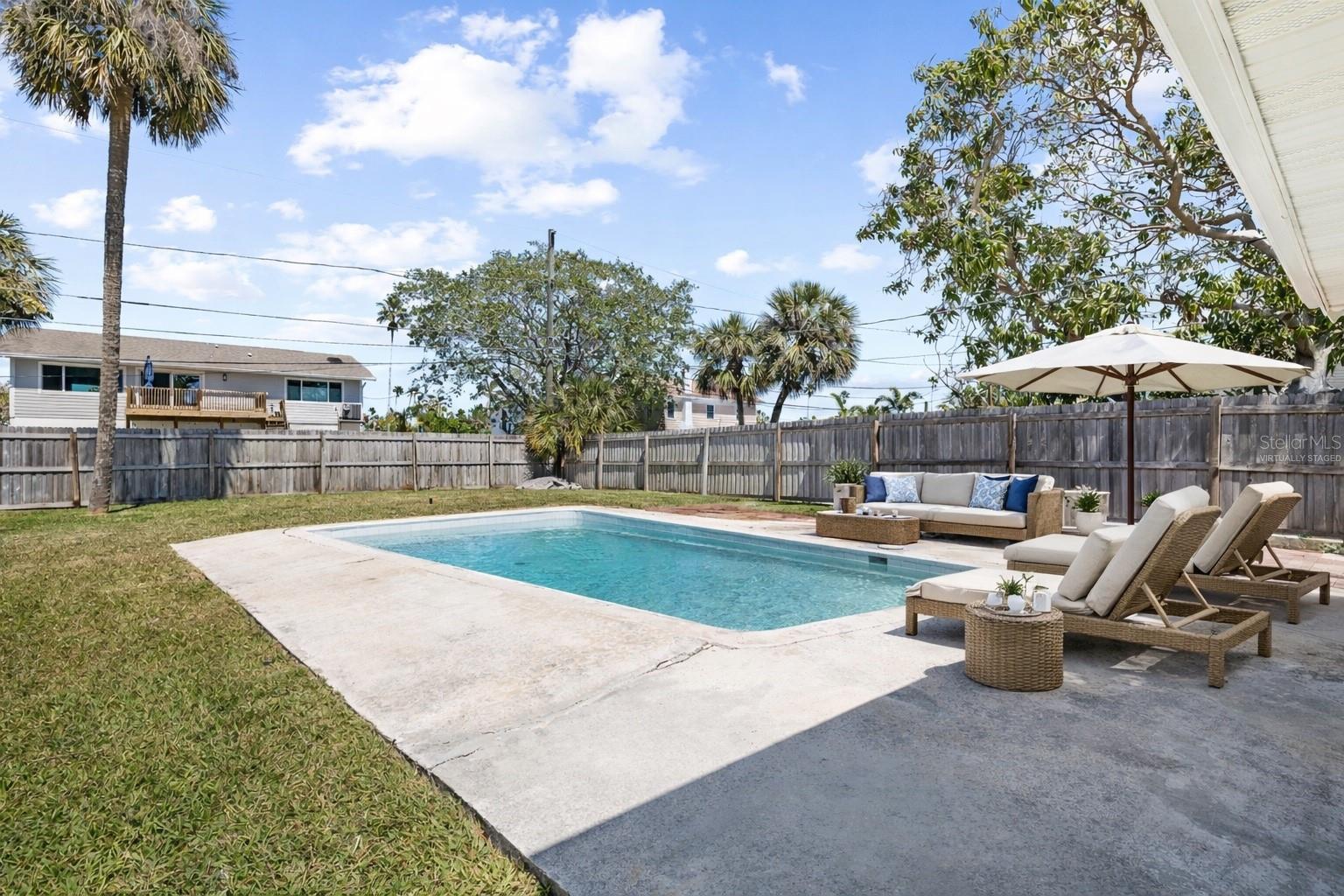 Image 25 of 33 For 1827 Nevada Avenue Ne