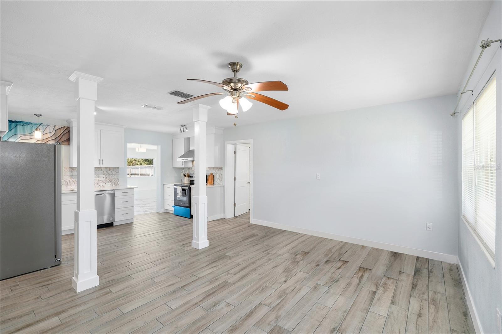 Image 6 of 33 For 1827 Nevada Avenue Ne