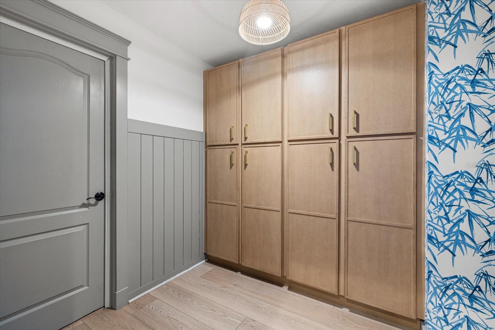 Image 39 of 63 For 2519 Sesame Street