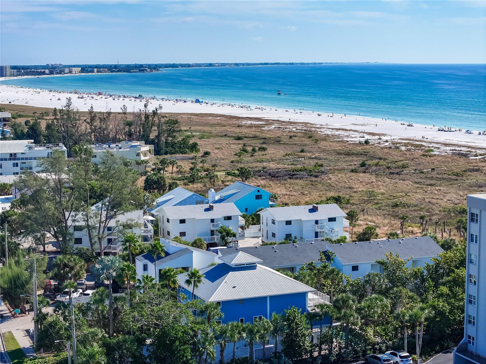 Image 13 of 69 For 450 Beach Road 3