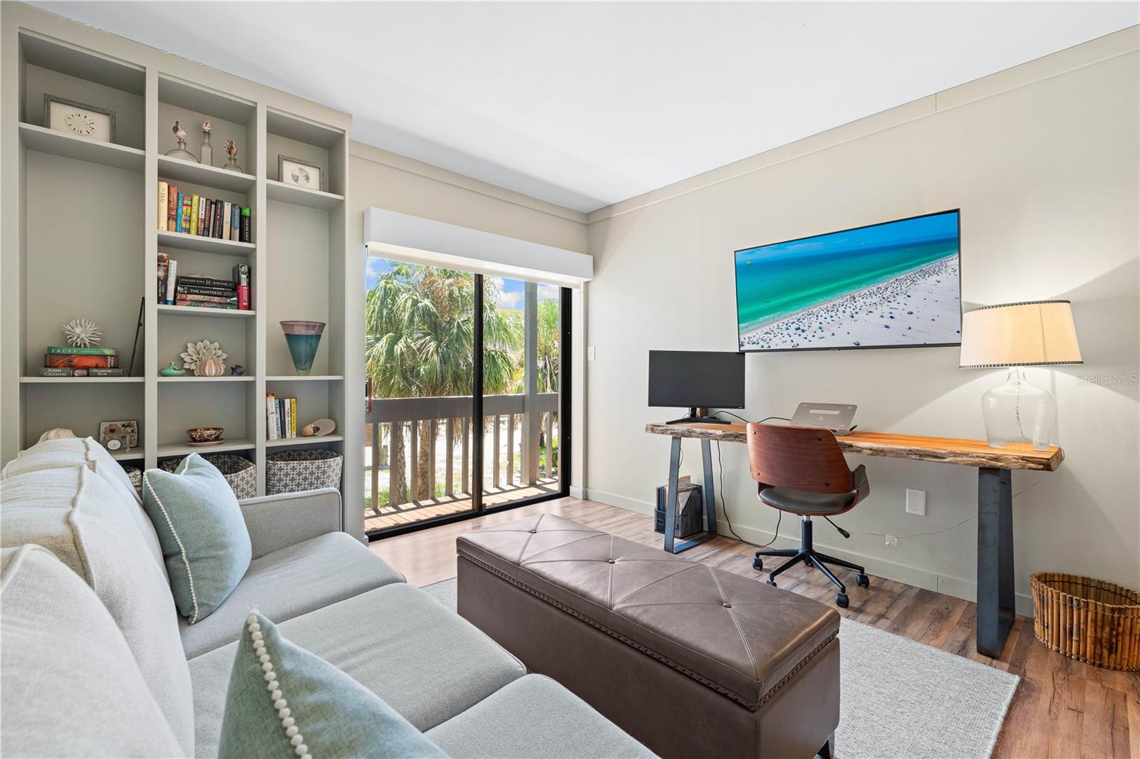 Image 32 of 69 For 450 Beach Road 3