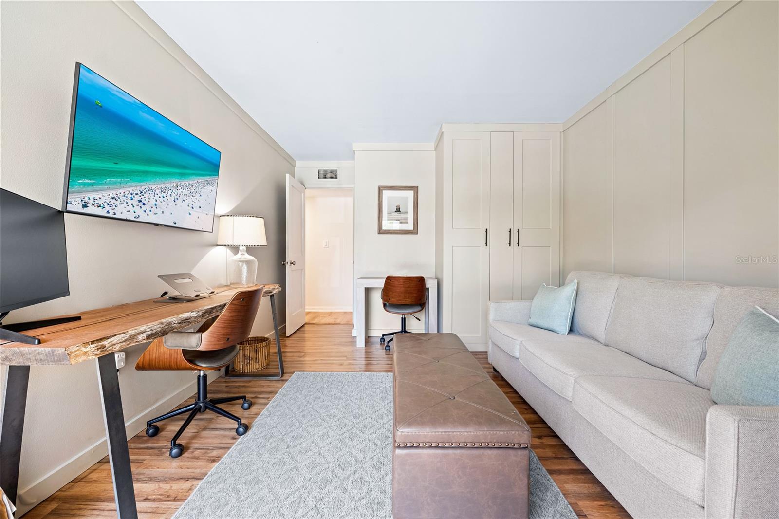 Image 34 of 69 For 450 Beach Road 3