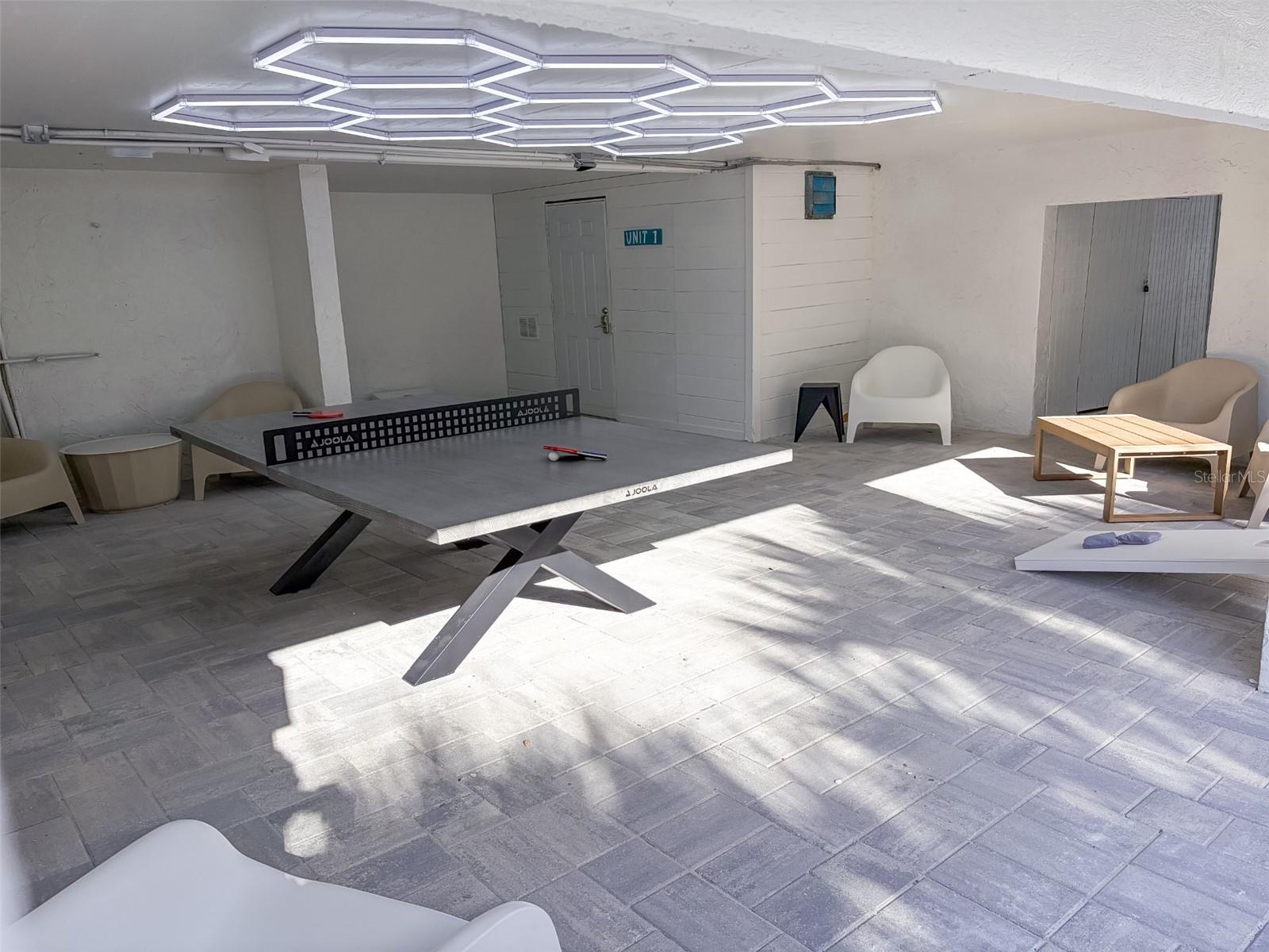 Image 47 of 69 For 450 Beach Road 3