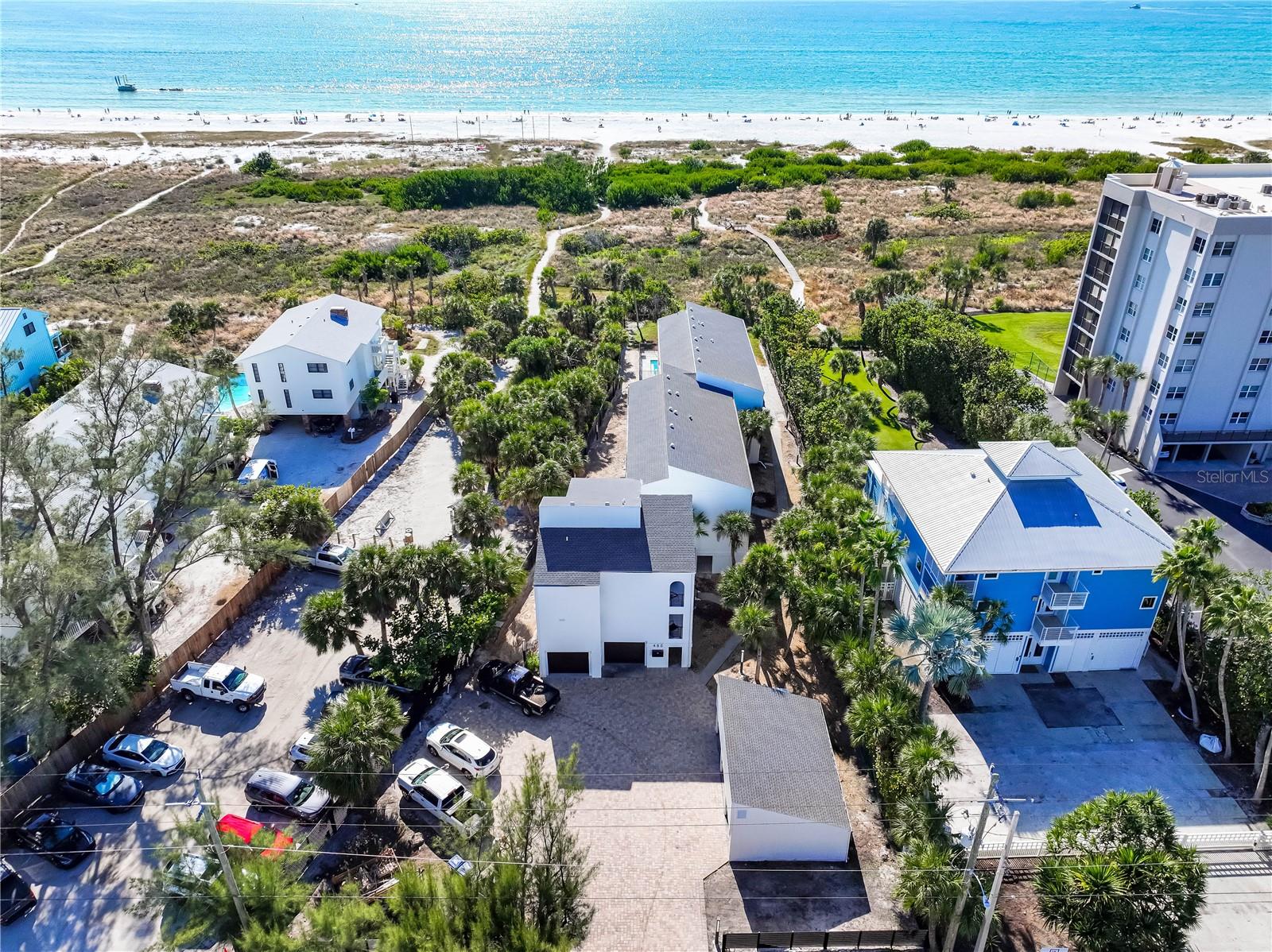 Image 51 of 69 For 450 Beach Road 3