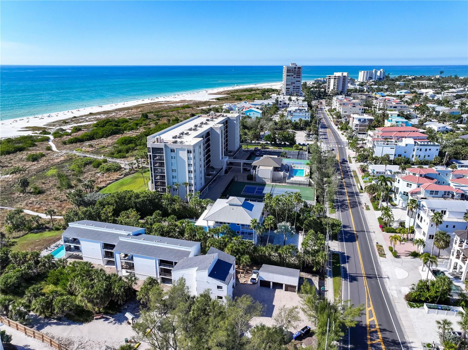 Image 55 of 69 For 450 Beach Road 3