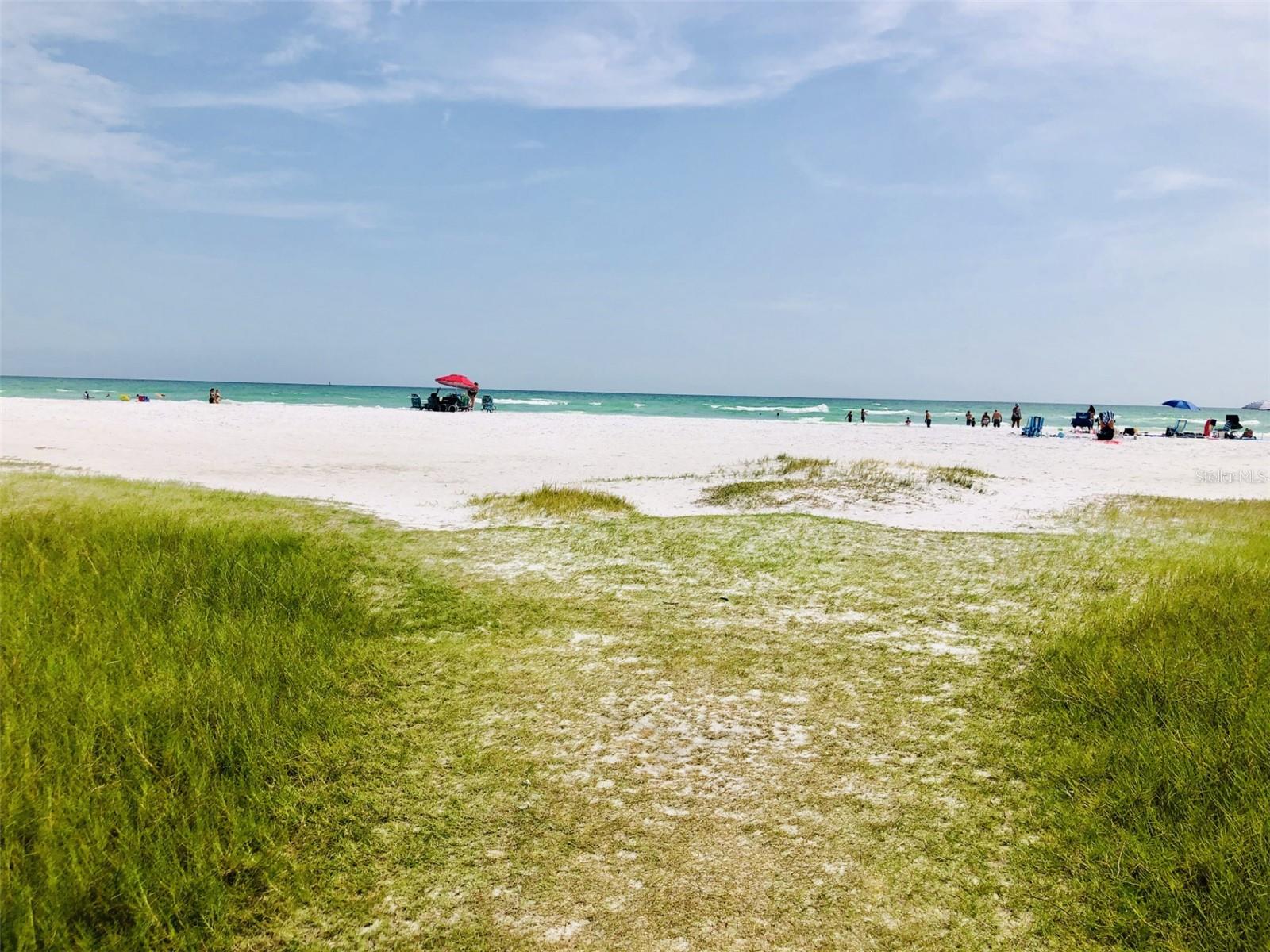 Image 62 of 69 For 450 Beach Road 3