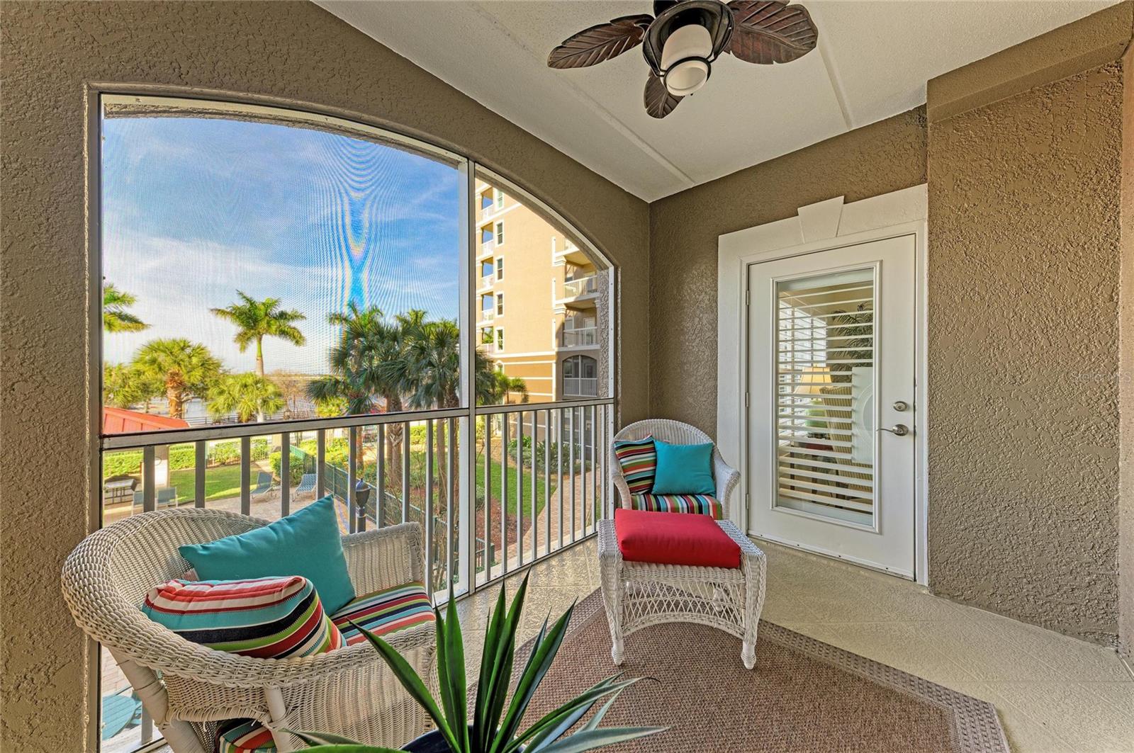 Image 10 of 62 For 808 3rd Avenue W 209