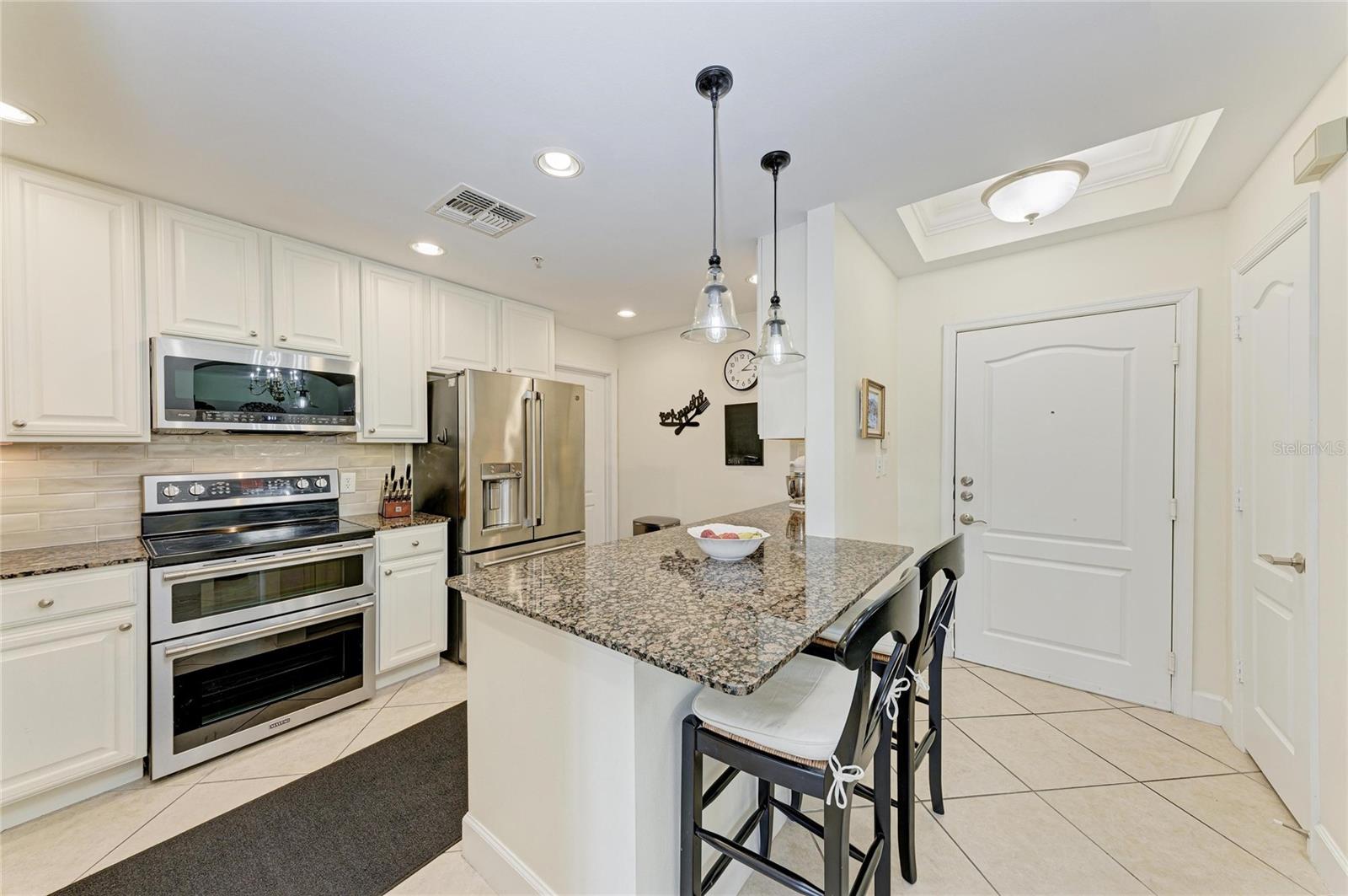 Image 17 of 62 For 808 3rd Avenue W 209