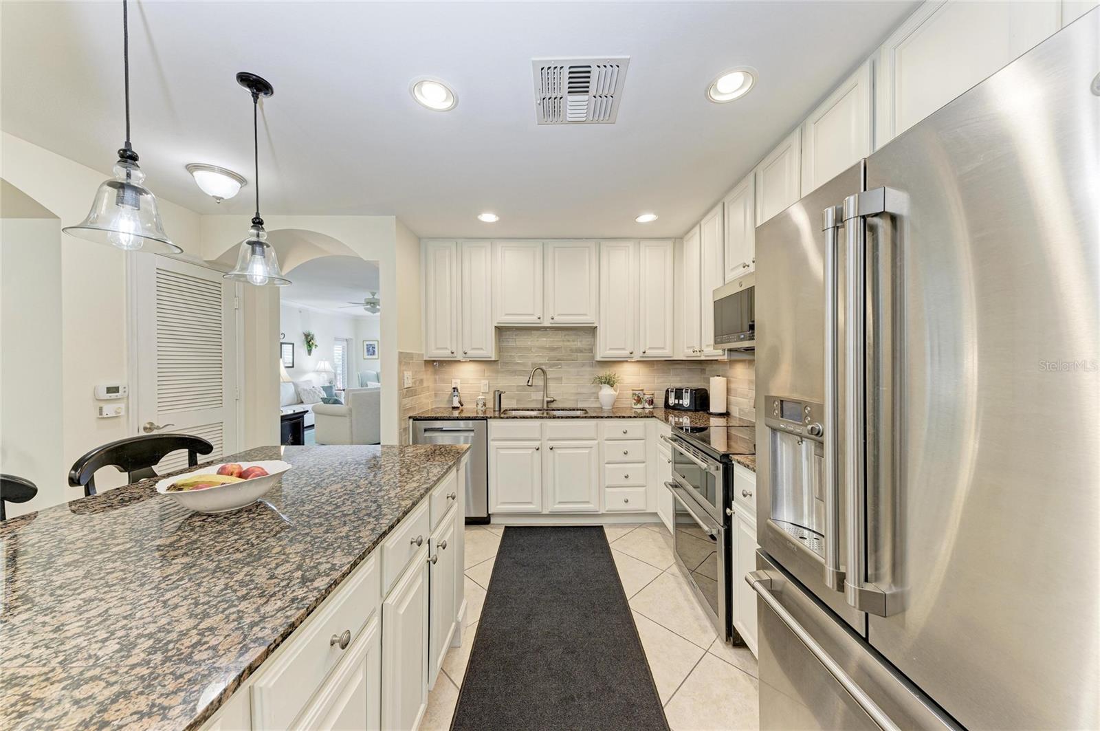 Image 18 of 62 For 808 3rd Avenue W 209