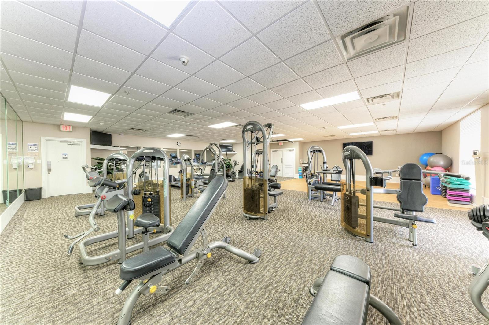 Image 41 of 62 For 808 3rd Avenue W 209