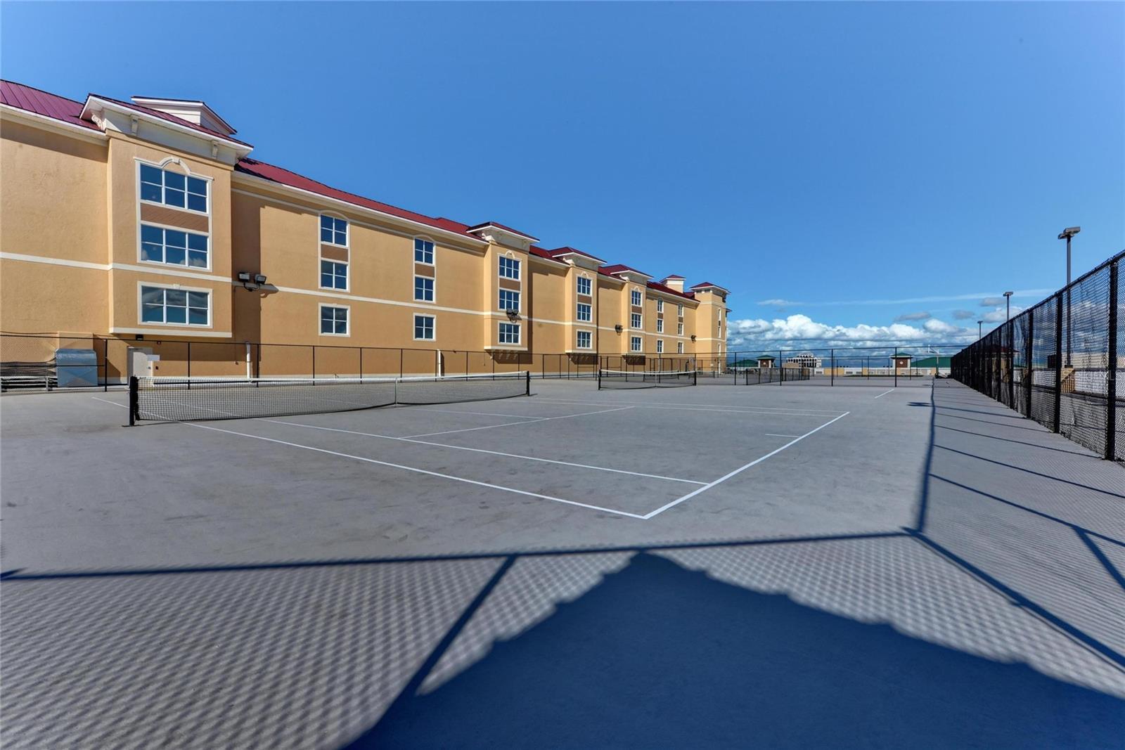 Image 51 of 62 For 808 3rd Avenue W 209