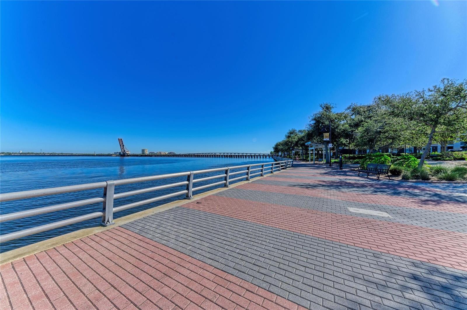 Image 57 of 62 For 808 3rd Avenue W 209