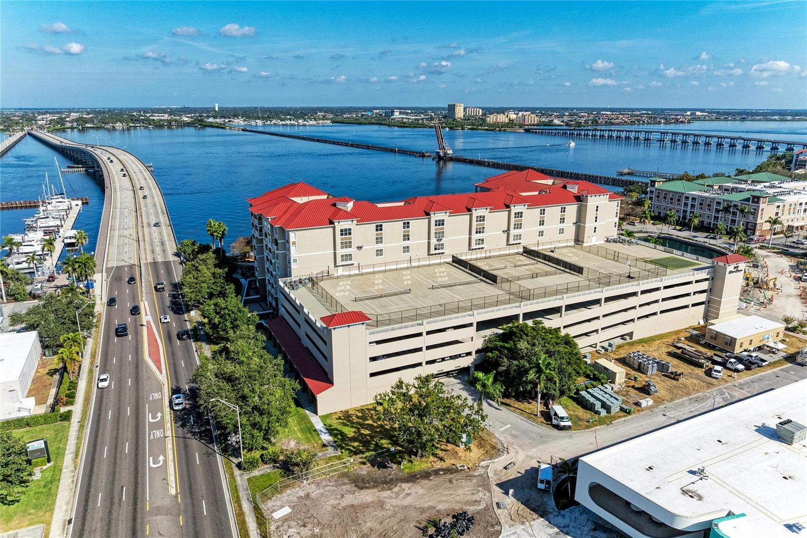 Image 61 of 62 For 808 3rd Avenue W 209