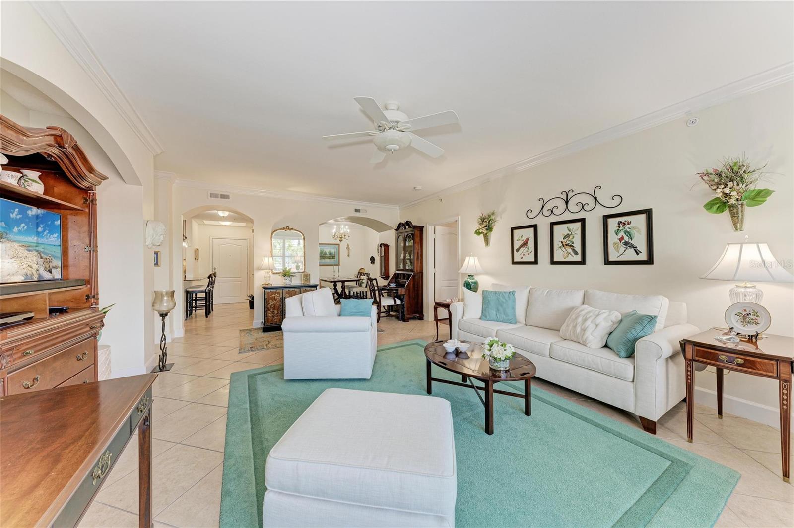 Image 8 of 62 For 808 3rd Avenue W 209