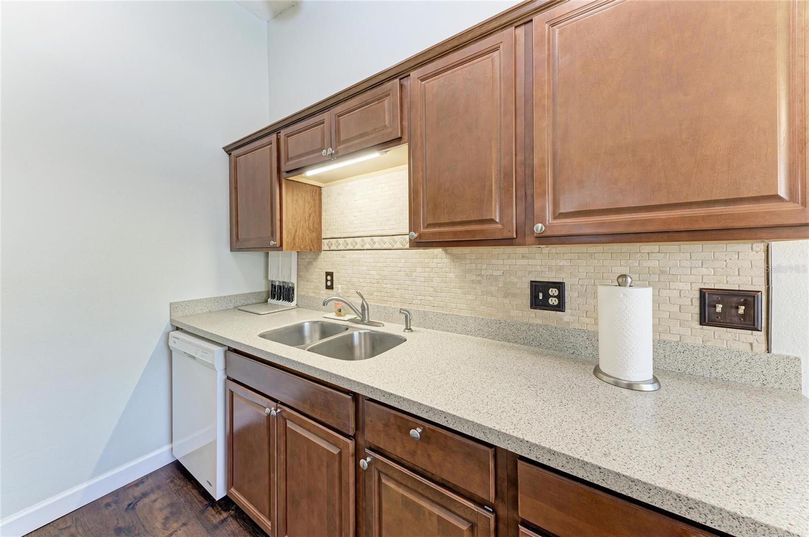 Image 10 of 45 For 4006 36th Avenue Drive W