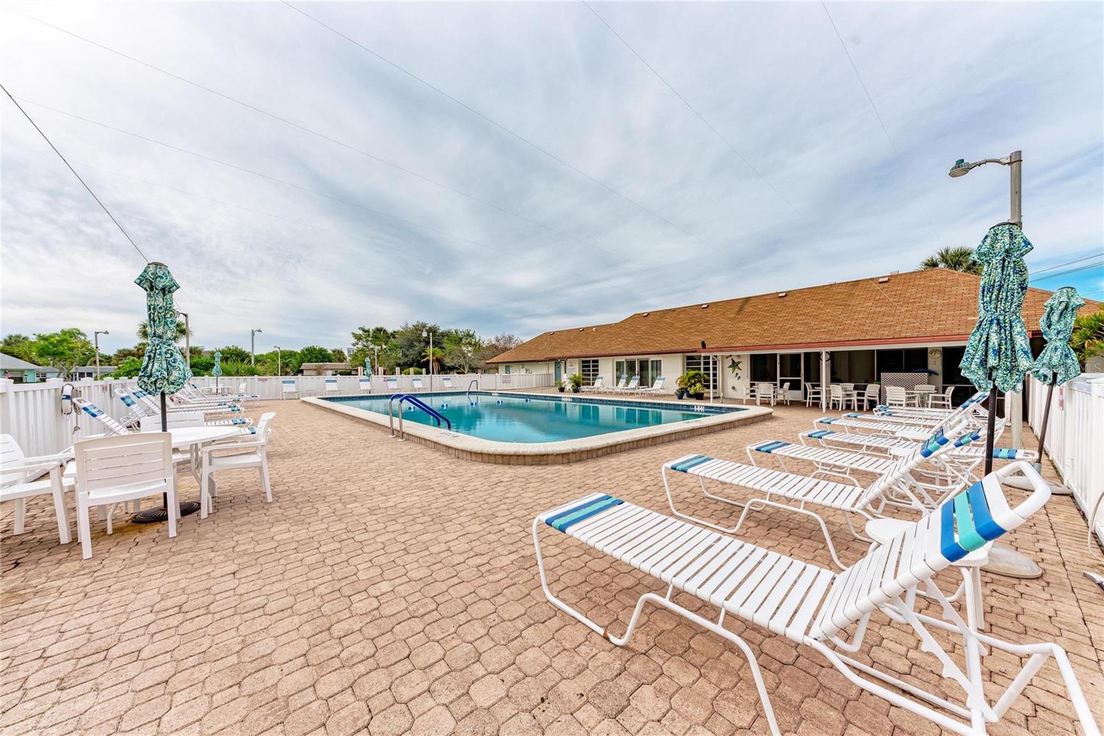 Image 38 of 45 For 4006 36th Avenue Drive W