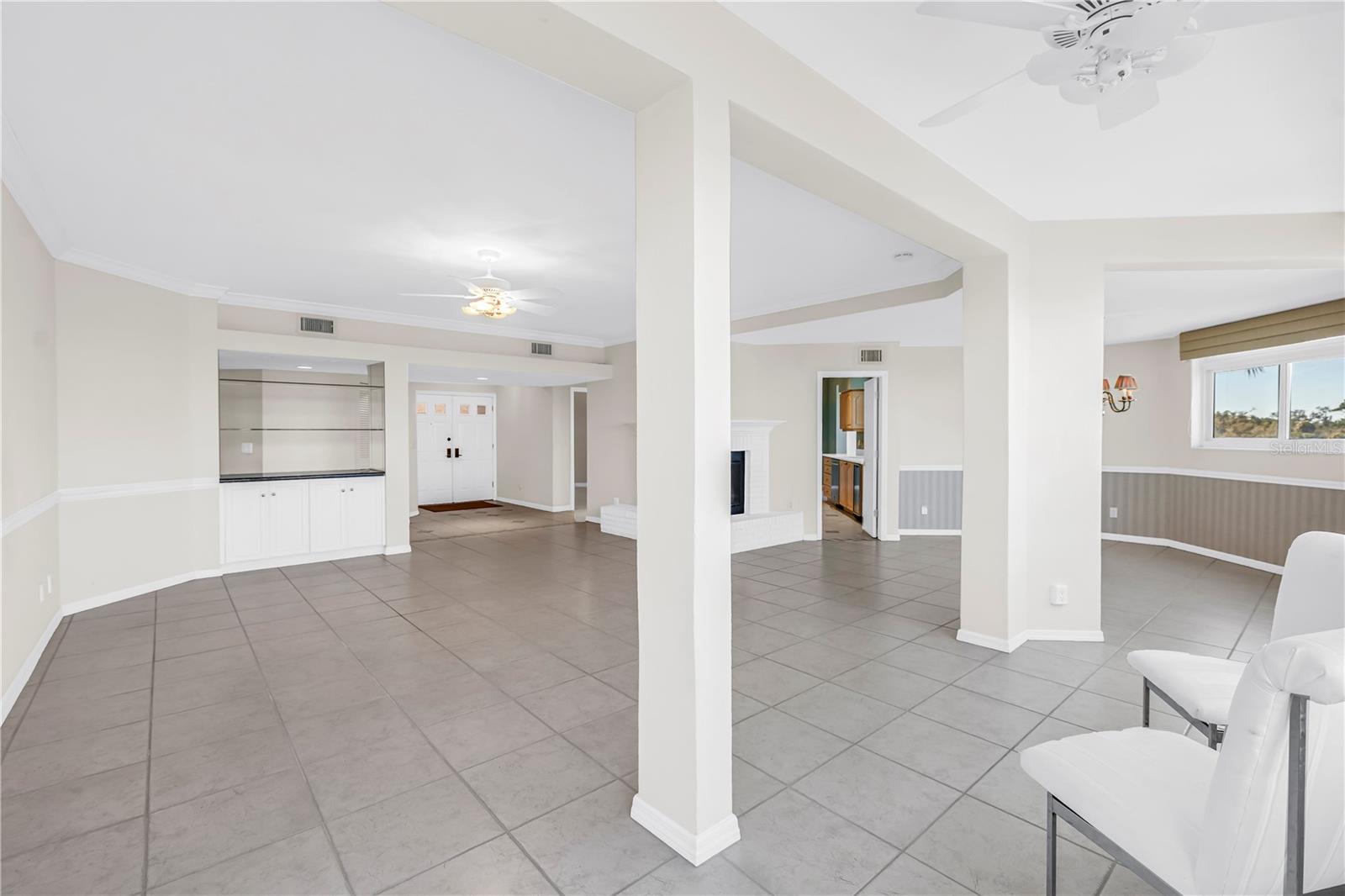 Image 12 of 48 For 4634 Mirada Way 27