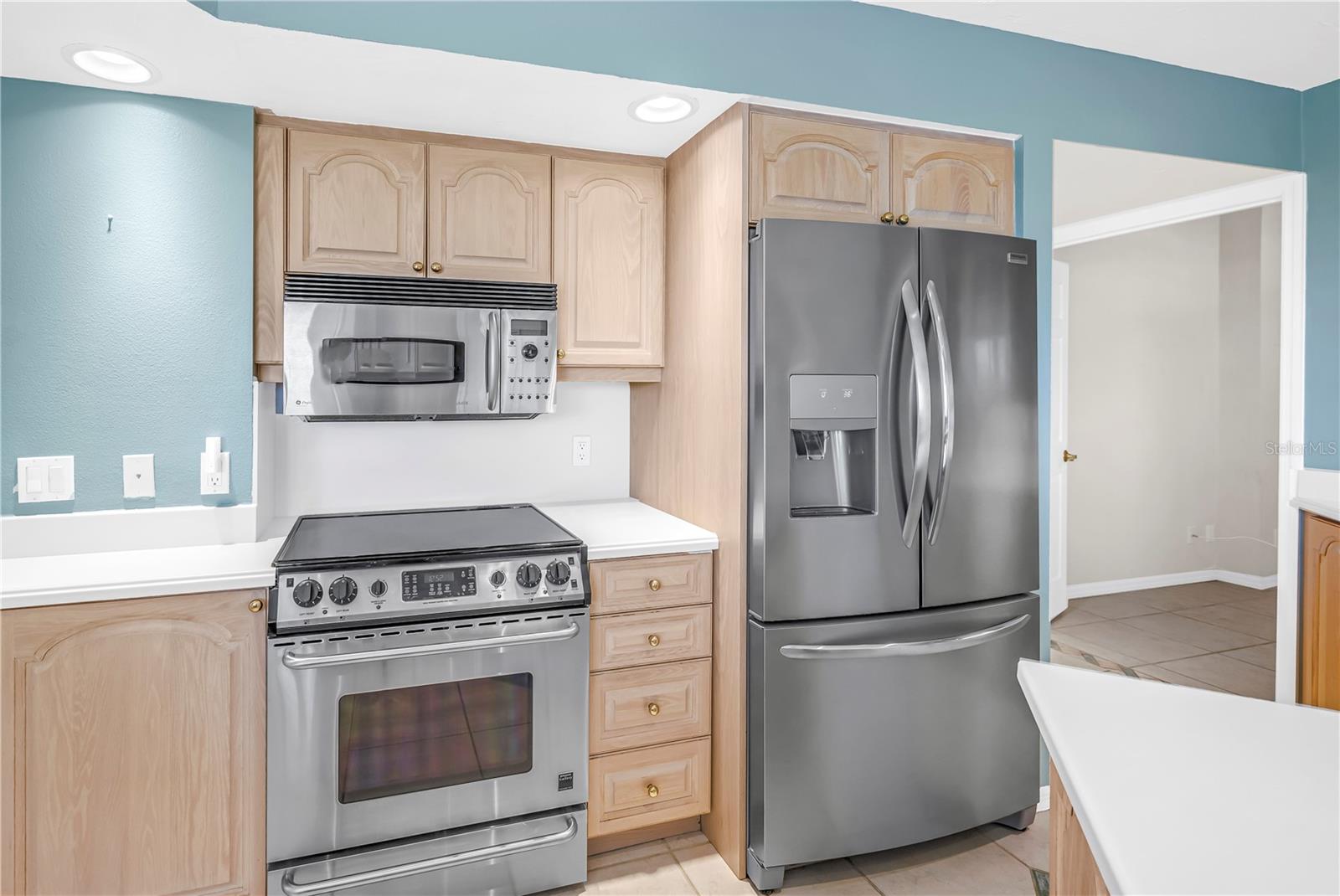 Image 17 of 48 For 4634 Mirada Way 27