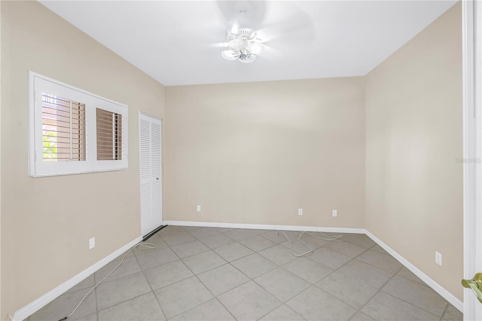 Image 28 of 48 For 4634 Mirada Way 27