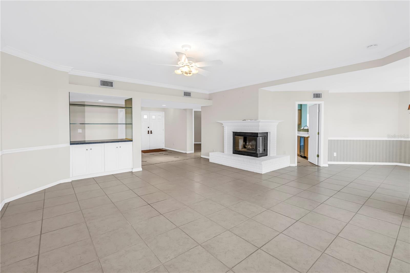 Image 8 of 48 For 4634 Mirada Way 27