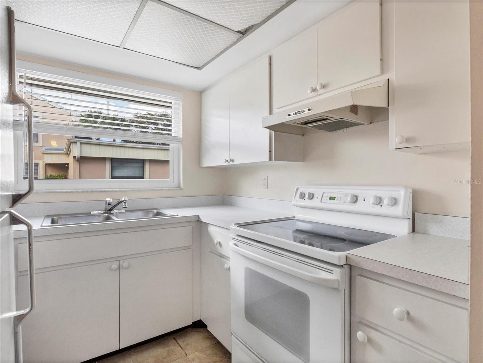 Image 14 of 36 For 6228 7th Avenue W