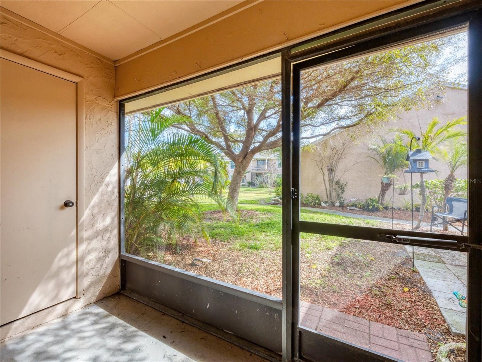 Image 26 of 36 For 6228 7th Avenue W