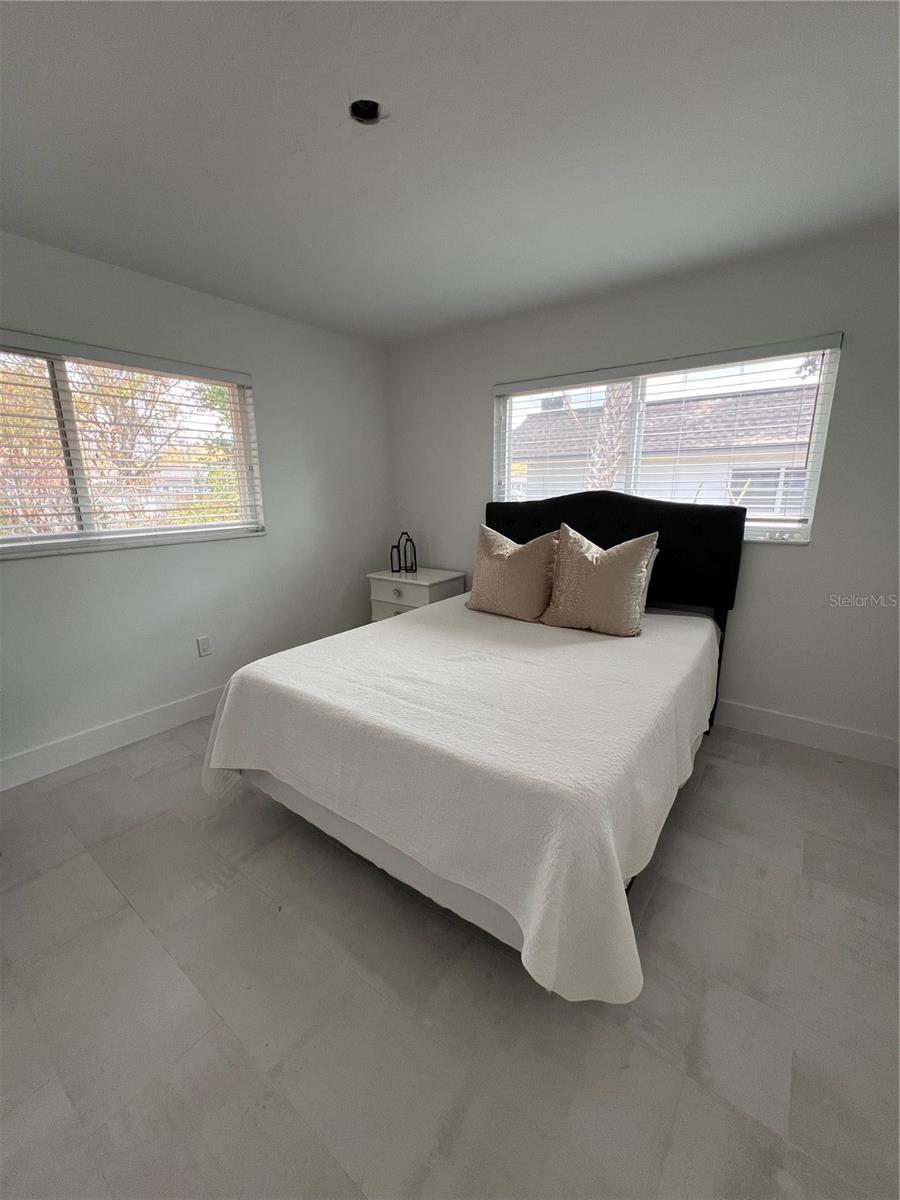 Image 14 of 65 For 2724 Monterey Street