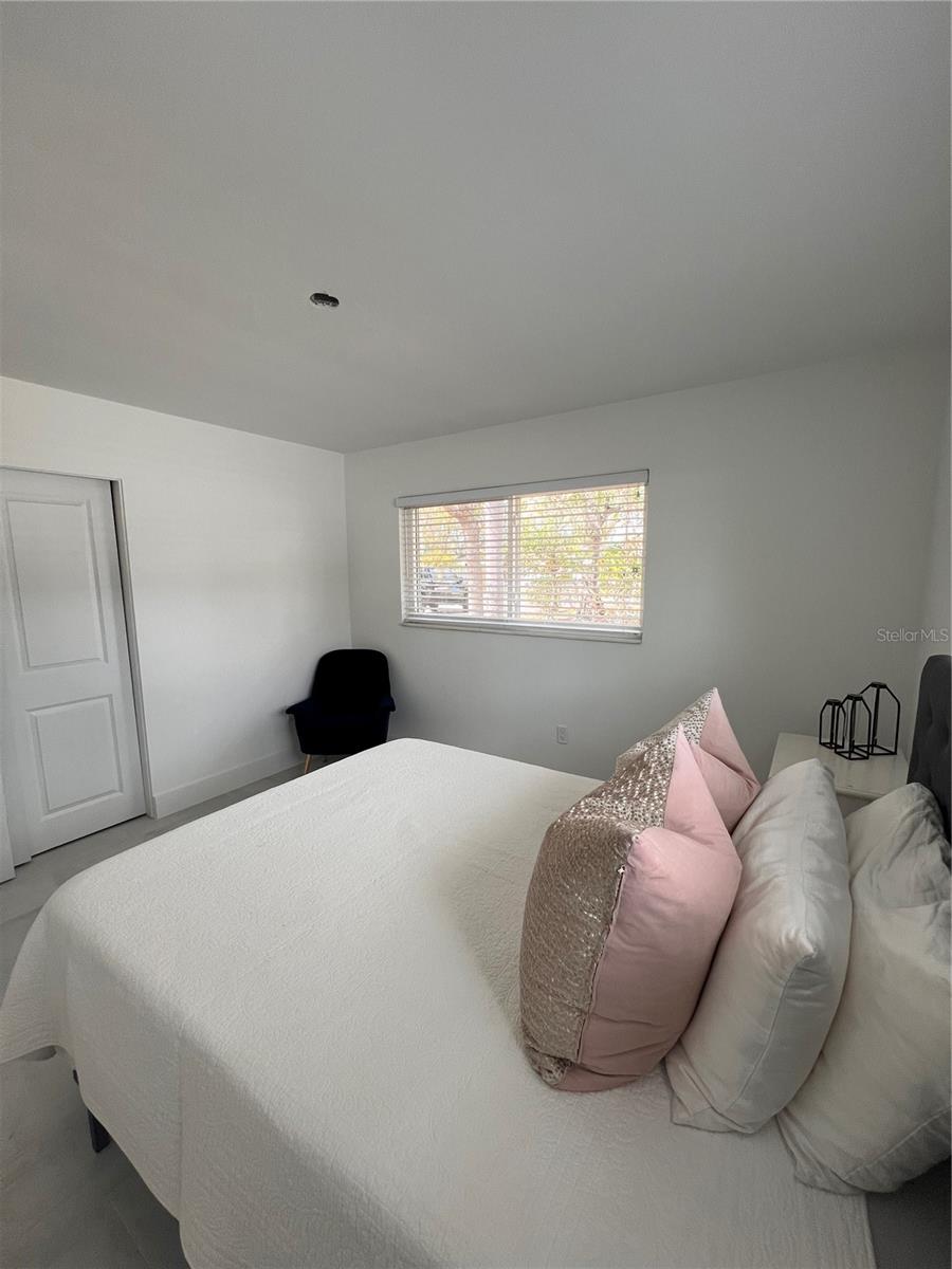 Image 16 of 65 For 2724 Monterey Street