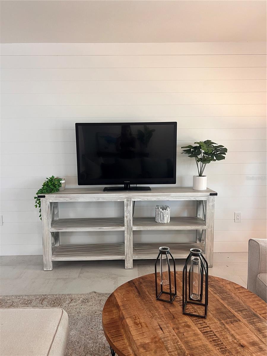 Image 45 of 65 For 2724 Monterey Street