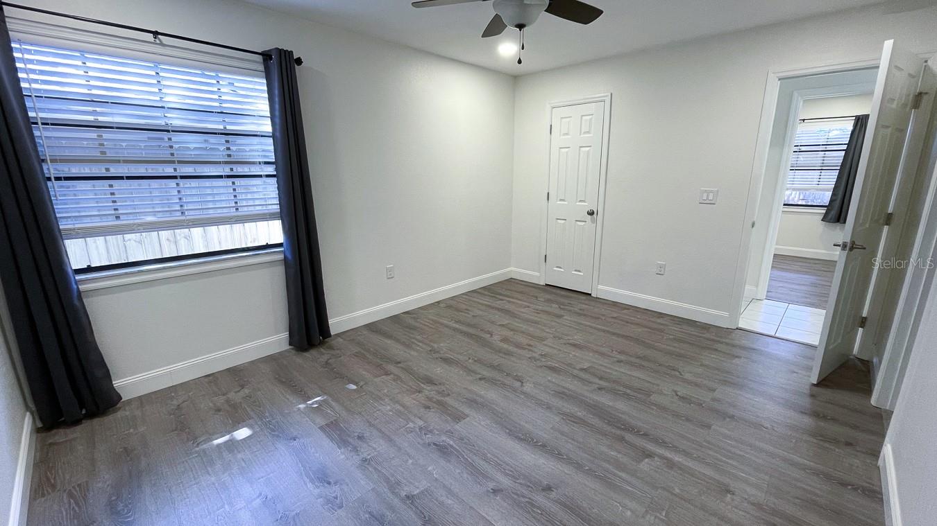 Image 12 of 22 For 1551 Conrad Avenue